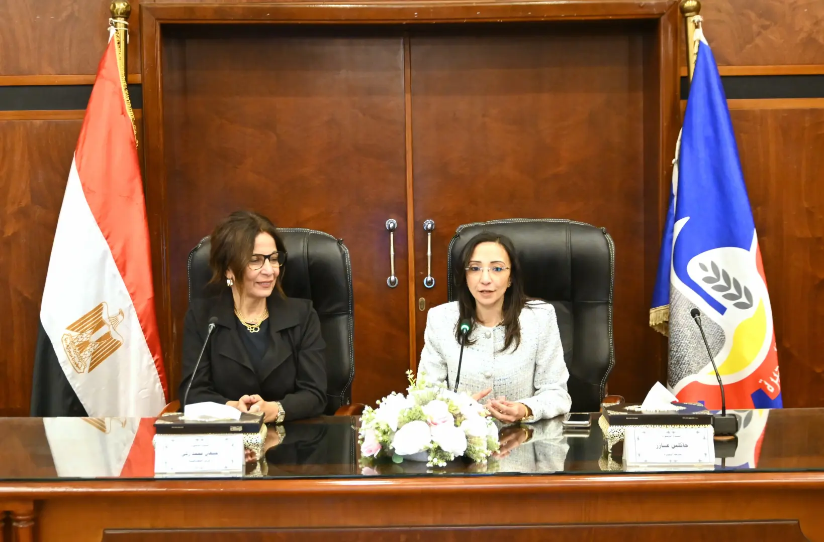 محافظ البحيرة تستقبل وزيرة الثقافة لتوقيع بروتوكول يعيد مكتبة البلدية إلى النور وتفقد عدد من الصروح الثقافية - img 20260404 wa0068