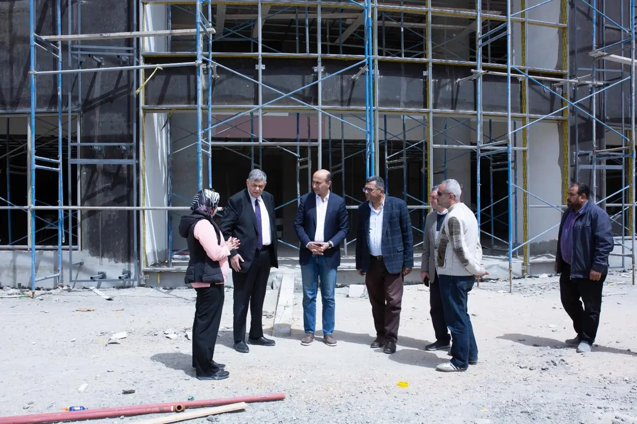 وزير الصحة الأسبق ورئيس جامعة دمنهور يتفقدا أعمال التشطيبات لمبنى كلية الطب والمستشفى الجامعي - img 20260404 wa0075