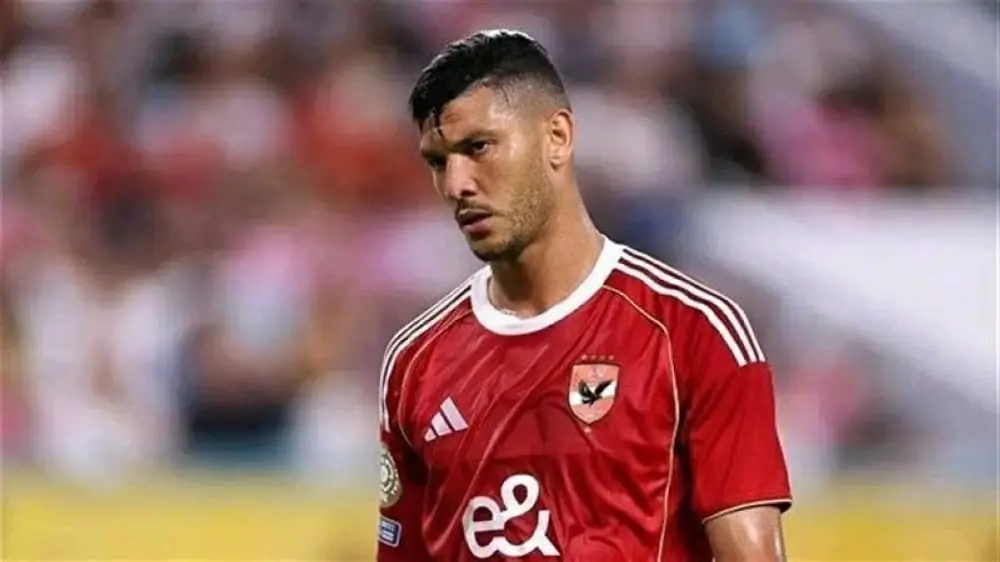 الأهلي يحسم مصير أشرف داري