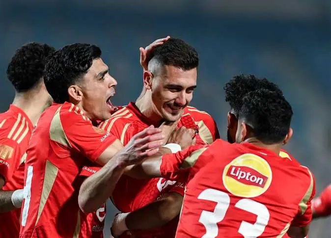 الأهلي يؤجل حسم ملف عودة جراديشار
