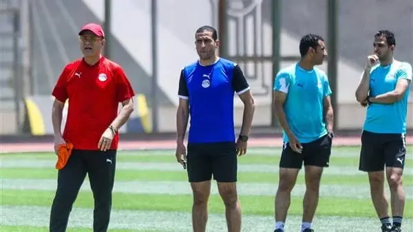 أوسكار رويز يطمئن على جاهزية حكام مباريات الغد بتدريب عملي
