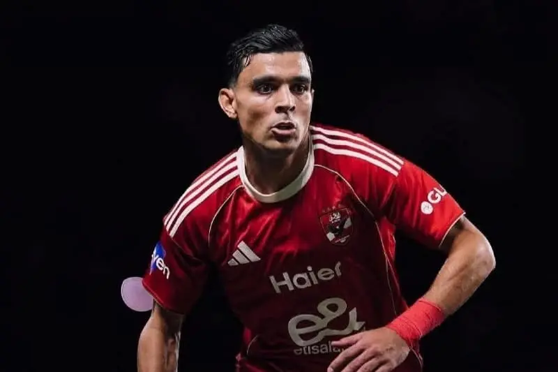 الأهلي يحسم الجدل حول رحيل بن شرقي في الصيف