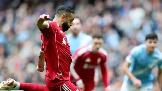 وليد الفراج يثير الجدل حول انتقال محمد صلاح للدوري السعودي