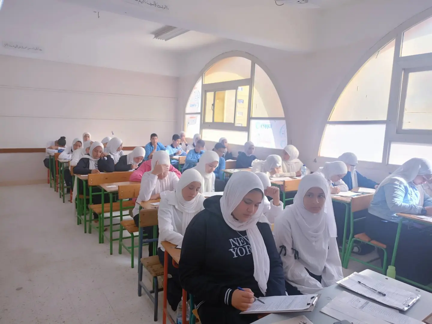 إنتظام إمتحانات نهاية العام الدراسى  لصفوف النقل فى يومها الثانى بالبحيرة