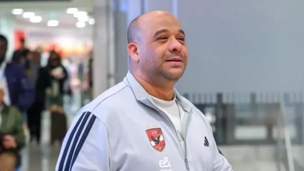 الأهلي يخطر وليد صلاح الدين بموعد رحيله