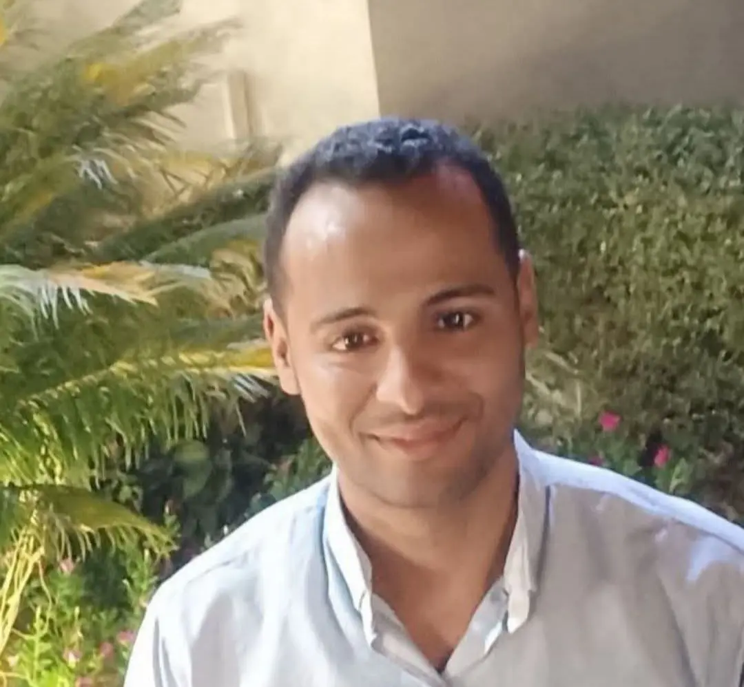 نهاية مأساوية لعامل وإصابة زميله بعد سقوطهما من ارتفاع داخل موقع عمل بالفيوم