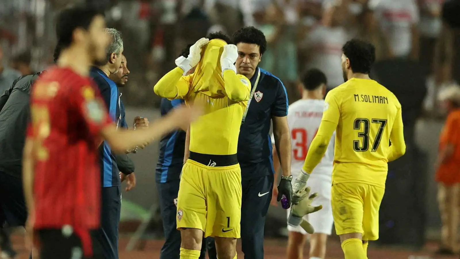 الفيفا يربك حسابات الزمالك قبل مواجهة سيراميكا المصيرية في الدوري