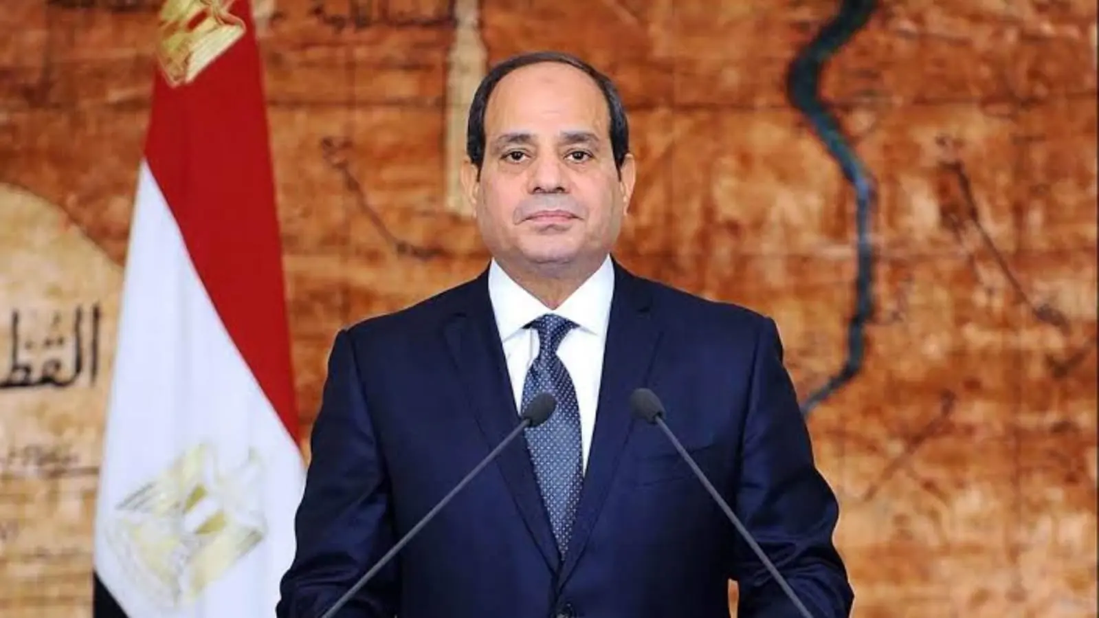 تنفيذًا لتوجيهات الرئيس السيسي.. قنا تواصل إجراءات صرف تعويضات أسر الشهداء ومصابي الحروب