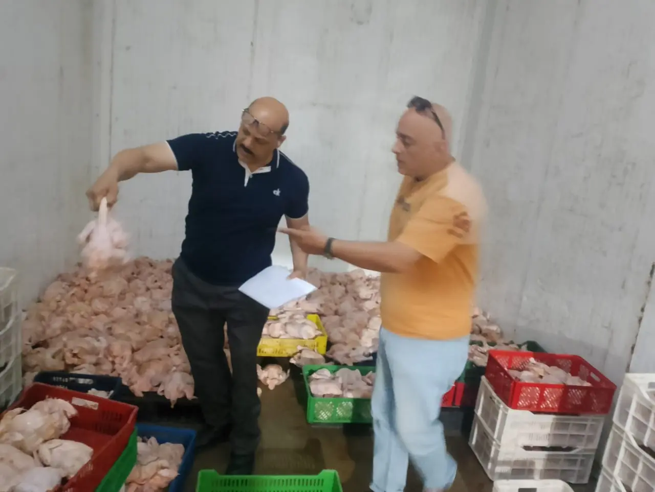 محافظة الإسكندرية: ضبط أكثر من 52 طن أغذية وزيوت مجهولة المصدر وفاسدة