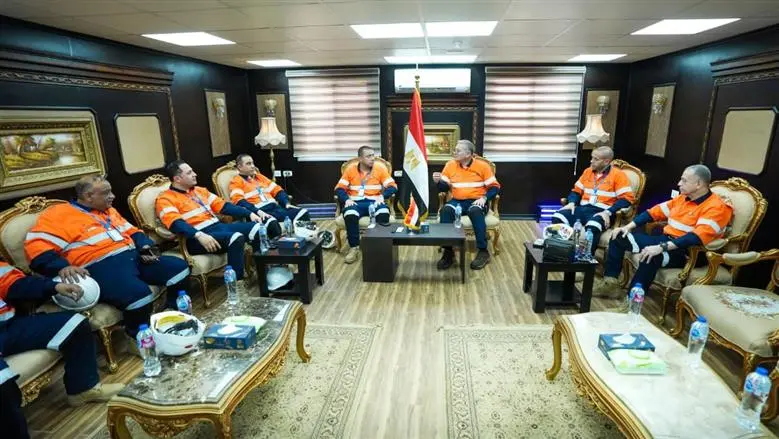 لجنة الصناعة بالنواب تزور منجم السكري للذهب لمتابعة المسح الشامل للثروات التعدينية