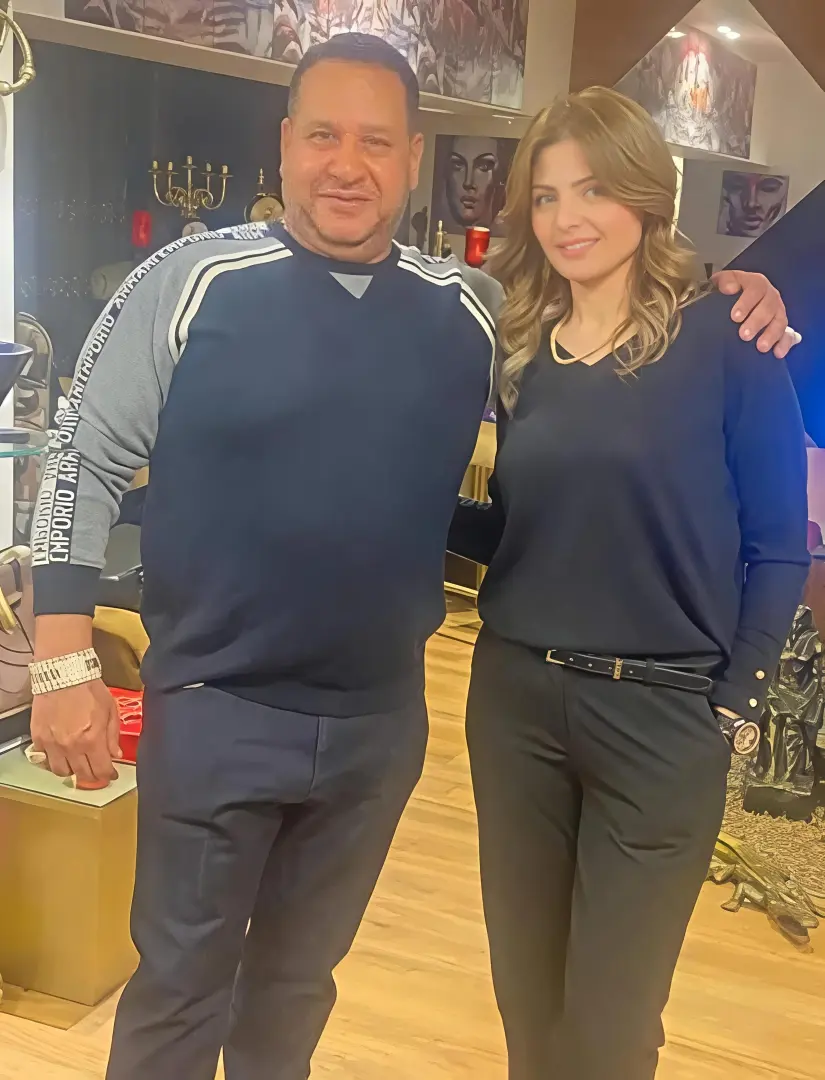 إخلاء سبيل الإعلامية جولي أمين من النيابة بعد ضبطها أثناء محاولة نقل ملكية سيارات مملوكة لصبري نخنوخ