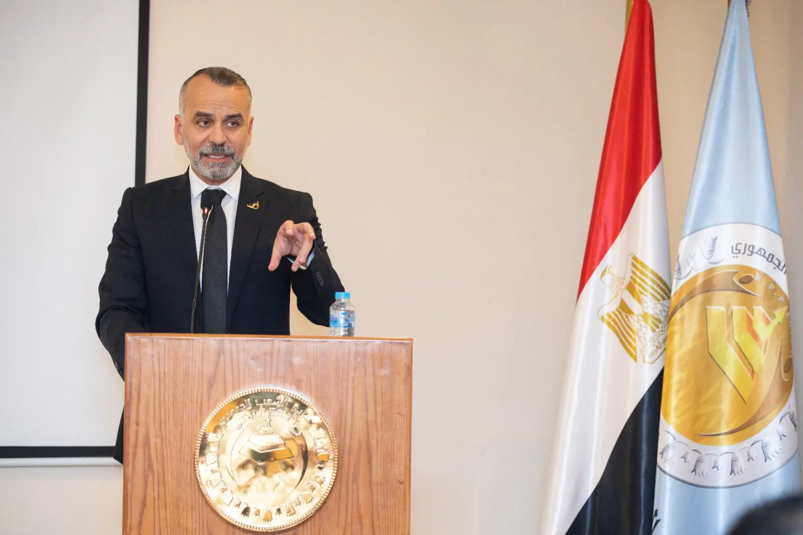 “الشعب الجمهوري” يعقد اجتماعه التنظيمي الثالث مع أمانات المحافظات