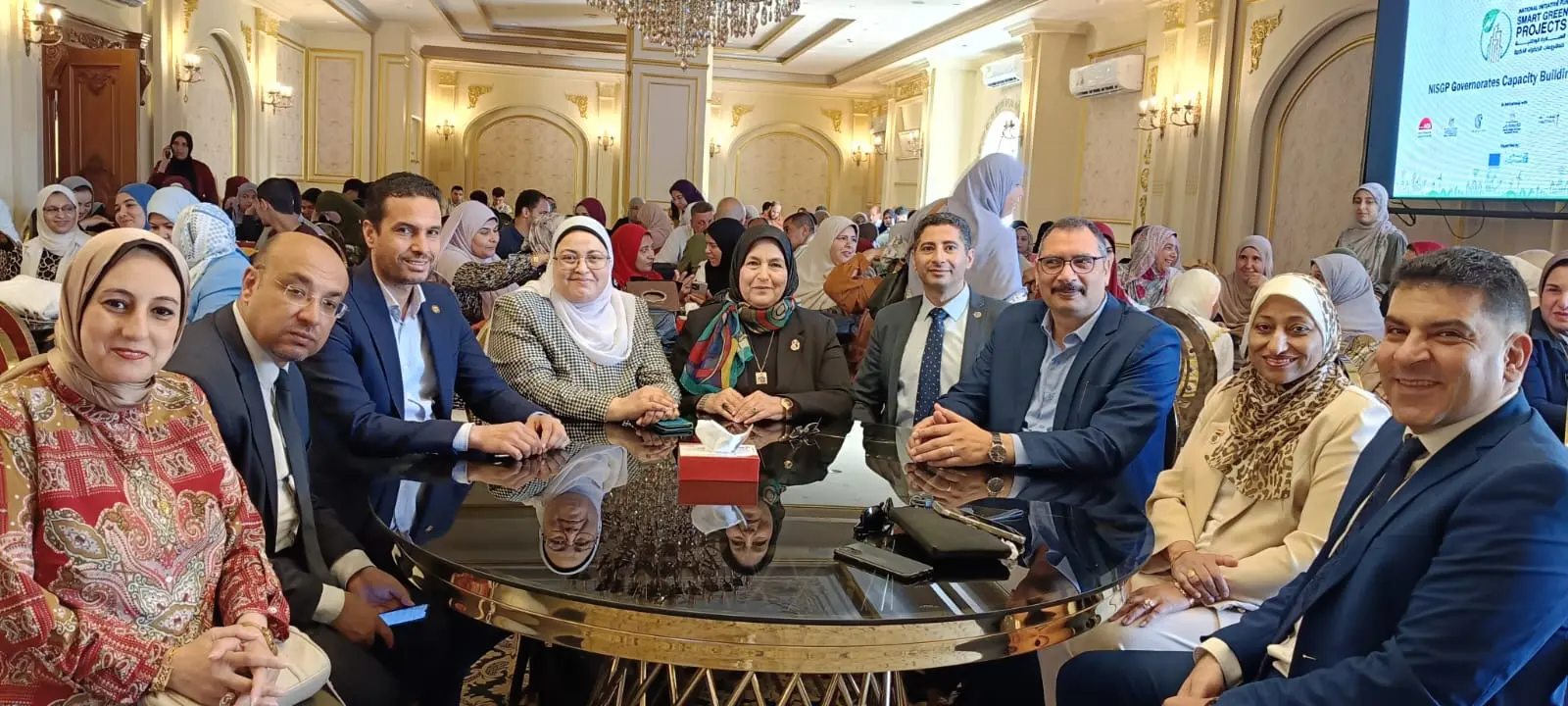 جامعة دمنهور تشارك في الندوة التعريفية بالمبادرة الوطنية للمشروعات الخضراء الذكية
