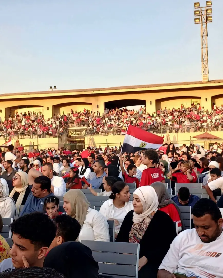 عودة الأبطال.. استقبال جماهيري حاشد فى مطار العلمين لاستقبال بعثة المنتخب - img 20260710 104333