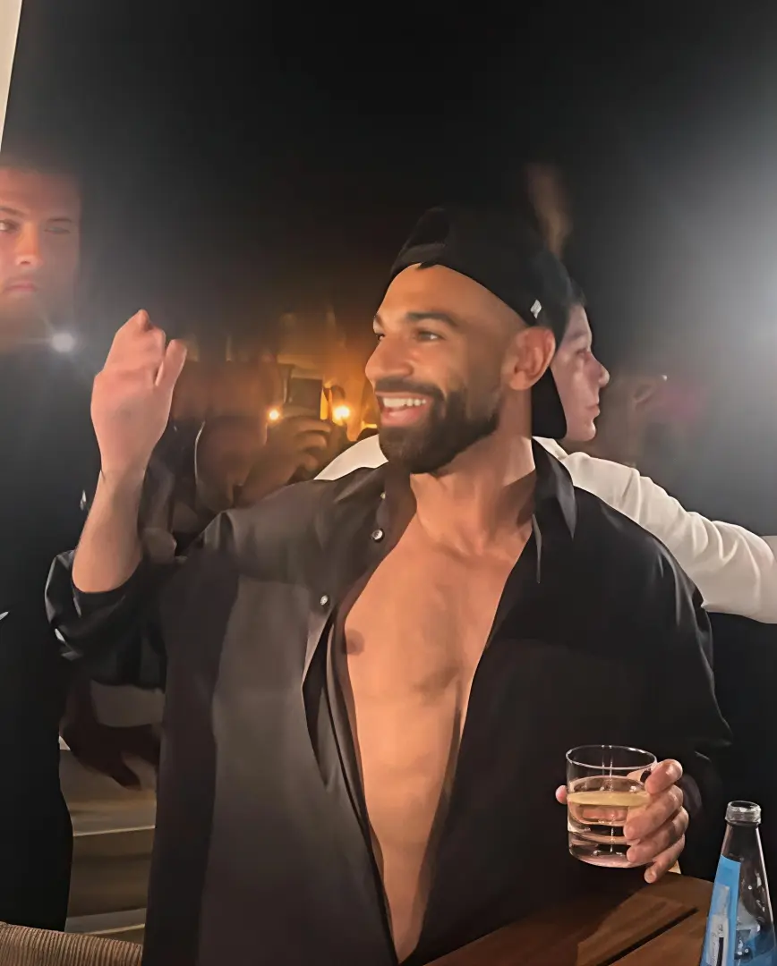 محمد صلاح يخطف الأنظار بسهرة مميزة في العلمين الجديدة