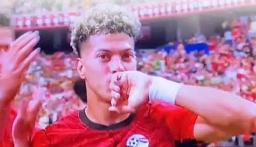 "احتفال الدبلة إجباري".. إمام عاشور يكشف موقفًا طريفًا مع زوجته بعد أحد أهدافه