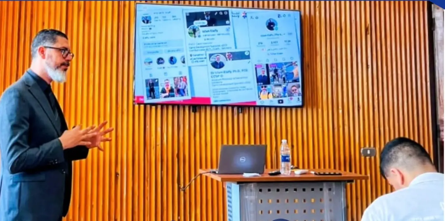 جامعة دمنهور الأهلية تؤهل طلابها لفنون العرض والتقديم الاحترافي ورشة لتنمية المهارات - img 20260715 221537