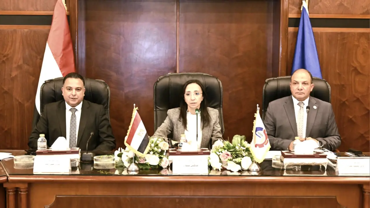 محافظ البحيرة: قرارات حاسمة لحماية الأراضي وضبط الأسواق