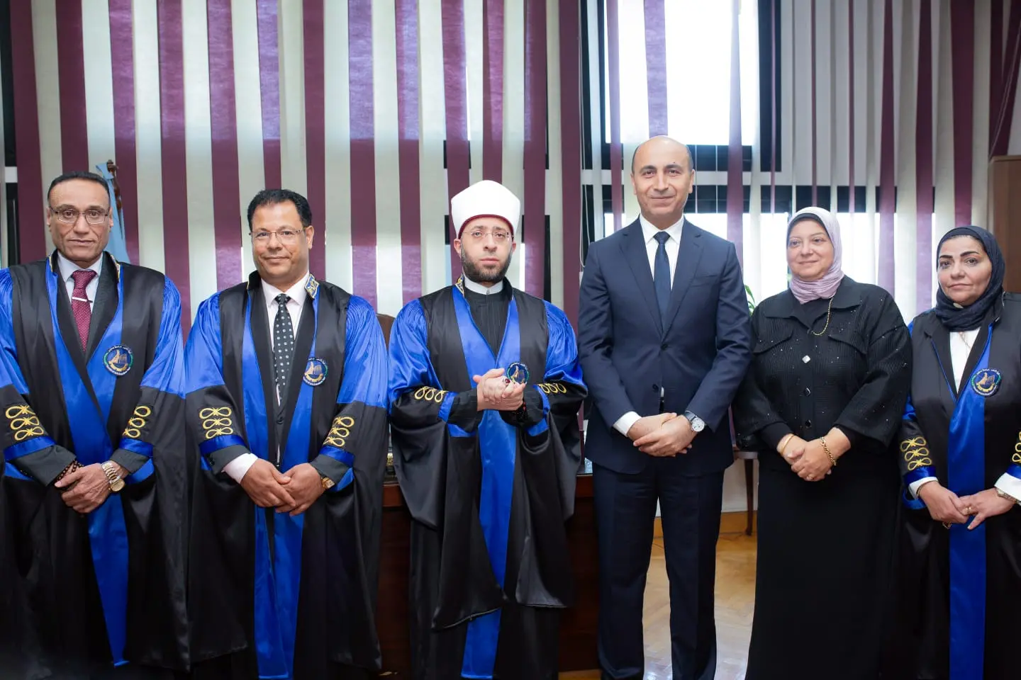 رئيس جامعة دمنهور يستقبل وزير الأوقاف ويؤكد: استضافة القامات العلمية نهج راسخ - img 20260718 wa0078
