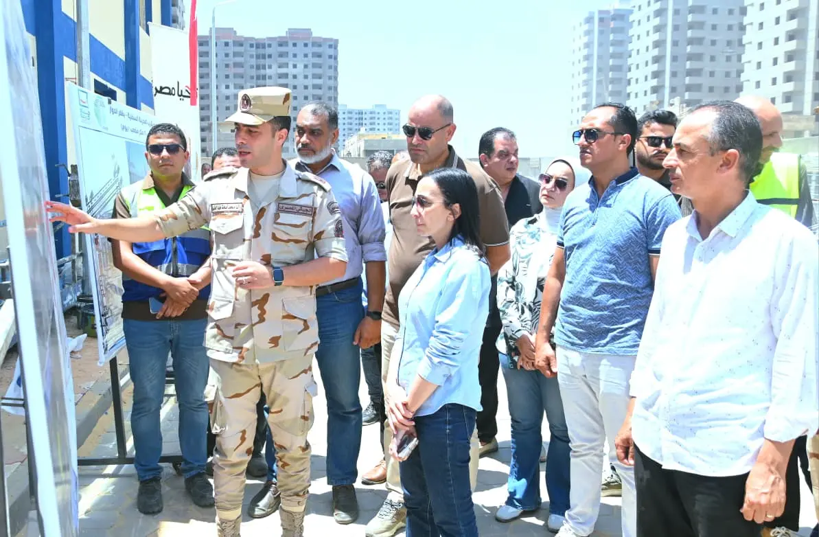 محافظ البحيرة تتفقد محطة مياه المدينة السكنية بكفر الدوار
