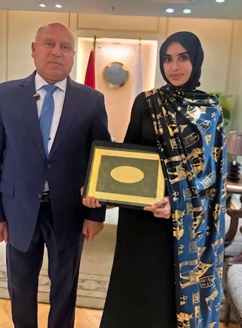 موقف بطولي قادها إلى التكريم.. وزير النقل يكافئ سيدة أسوان بتعيينها في شركة قطارات النوم - img 20260720 221634