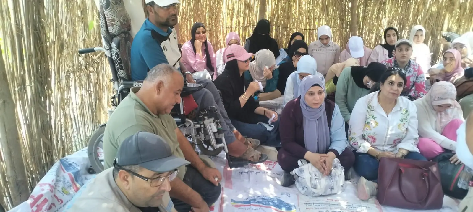 طلبة زراعة دمنهور يزورون الحقول الإرشادية بأبو الشقاف للتعرف على تطبيقات الزراعة الذكية - img 20260720 wa0082