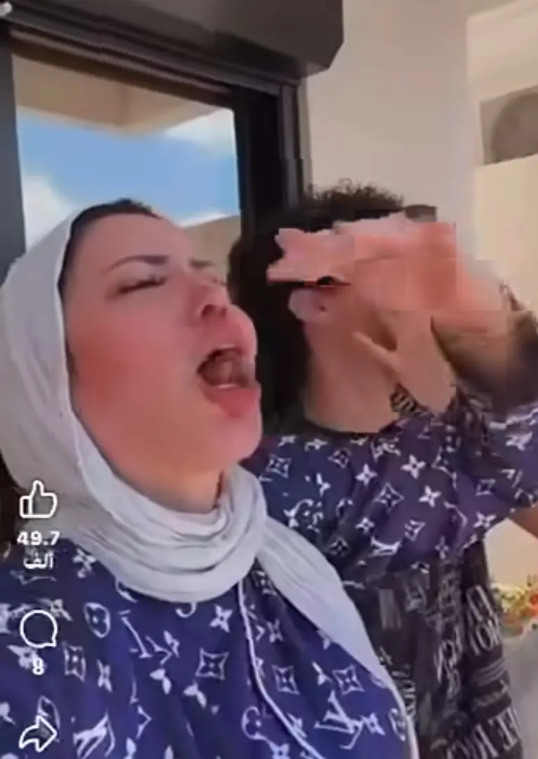 بلوجر تحتفل بنجاح ابنها قبل نتيجة الثانوية العامة.. ورابط مجهول يشعل الجدل