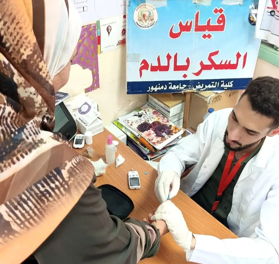 جامعة دمنهور تواصل دورها التنموي وتطلق قافلة متكاملة بكوم حمادة