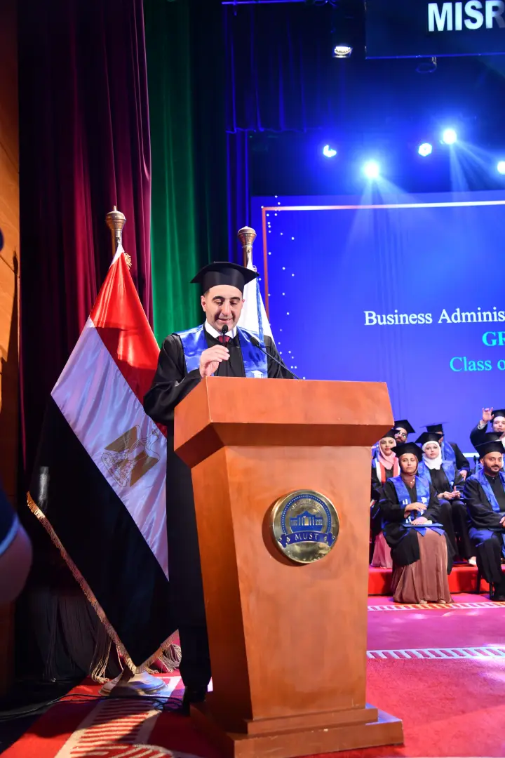 رئيس برلمانية المؤتمر بالشيوخ: التأهيل العلمي يعزز قدرتنا على دراسة الملفات الاقتصادية