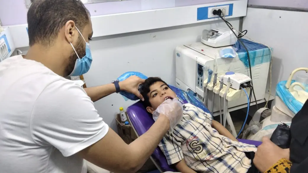 719 طفلًا تحت الكشف الطبي مجانًا بكفر الدوار.. تفاصيل قافلة «أطفال أصحاء»