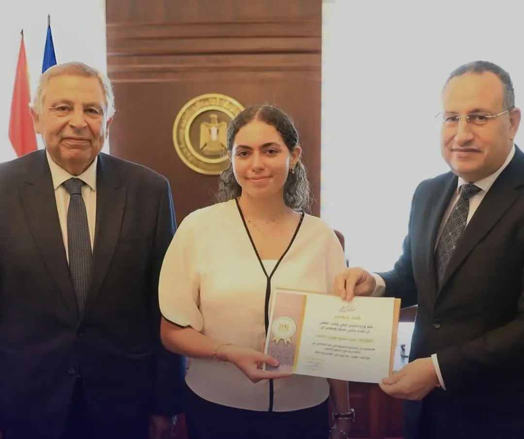 تقديرًا لموقفها الإنساني.. وزير التعليم العالي يكرم هيا بعد إنقاذ مصابي حادث أرابيلا بلازا