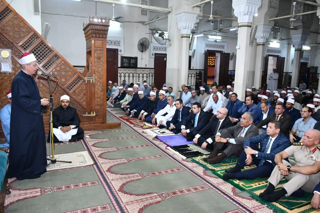 محافظ الفيوم يشارك في احتفالية المولد النبوي بمسجد ناصر الكبير