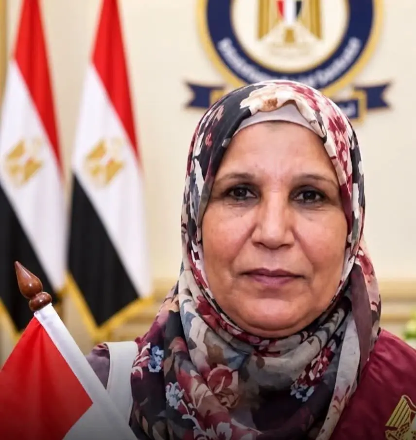 بعد تصدرها المشهد.. أنباء عن تكريم مديرة مدرسة كفر الجزار وتوليها منصب وكيل الإدارة التعليمية