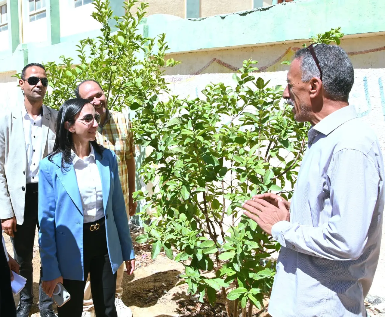 محافظ البحيرة تتفقد إنتظام الدراسة بمدرسة سيدي غازي الثانوية المشتركة بكفر الدوار والمبادرة الرئاسية «100 مليون شجرة» - img 20260916 wa0070