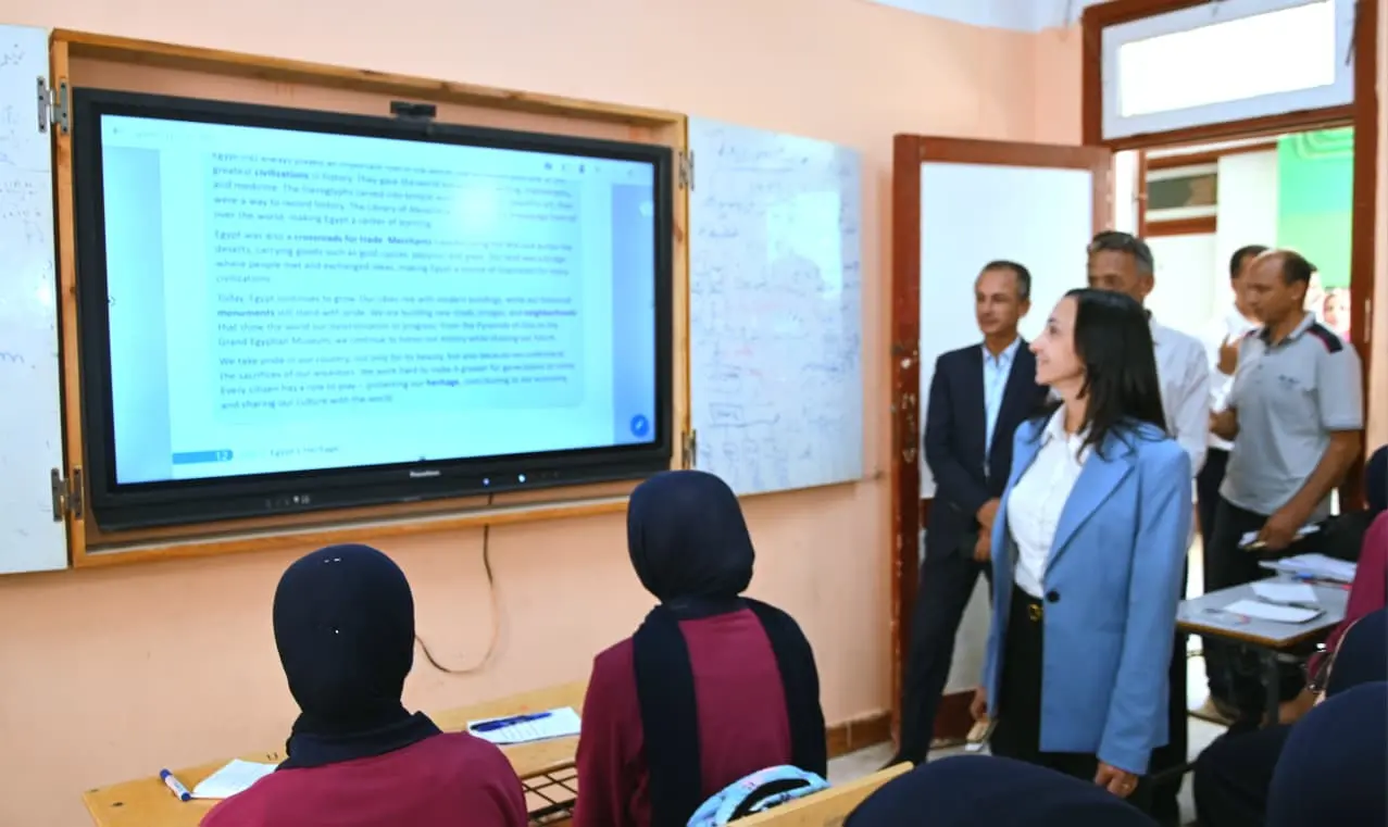 محافظ البحيرة تتفقد إنتظام الدراسة بمدرسة سيدي غازي الثانوية المشتركة بكفر الدوار والمبادرة الرئاسية «100 مليون شجرة» - img 20260916 wa0082
