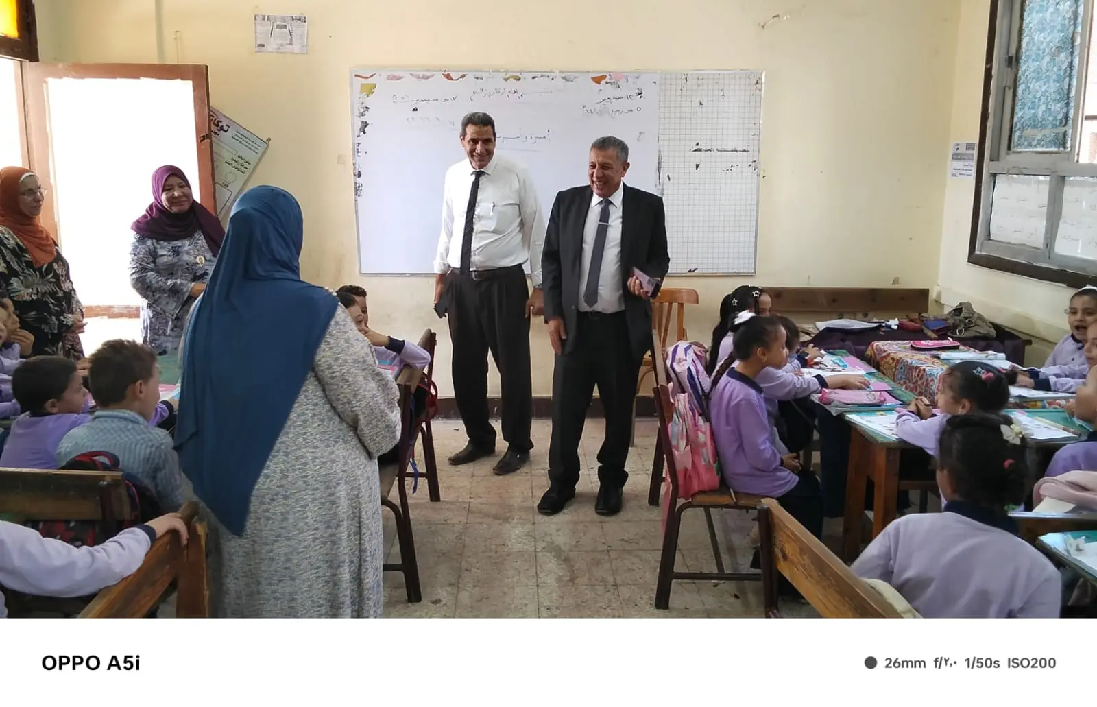 وكيل تعليم البحيرة يتفقد إنتظام الدراسة  بمدرسة مرزوق السيد مرزوق الإبتدائية بكفر الدوار - img 20260917 wa0070