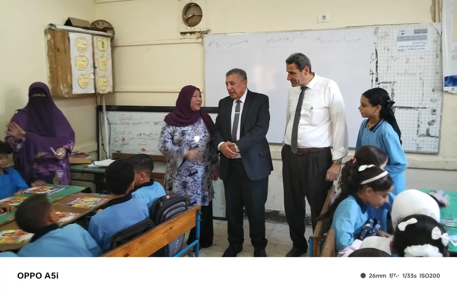وكيل تعليم البحيرة يتفقد إنتظام الدراسة  بمدرسة مرزوق السيد مرزوق الإبتدائية بكفر الدوار