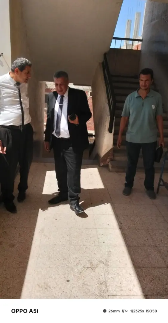 وكيل تعليم البحيرة يتفقد إنتظام الدراسة  بمدرسة مرزوق السيد مرزوق الإبتدائية بكفر الدوار - img 20260917 wa0097