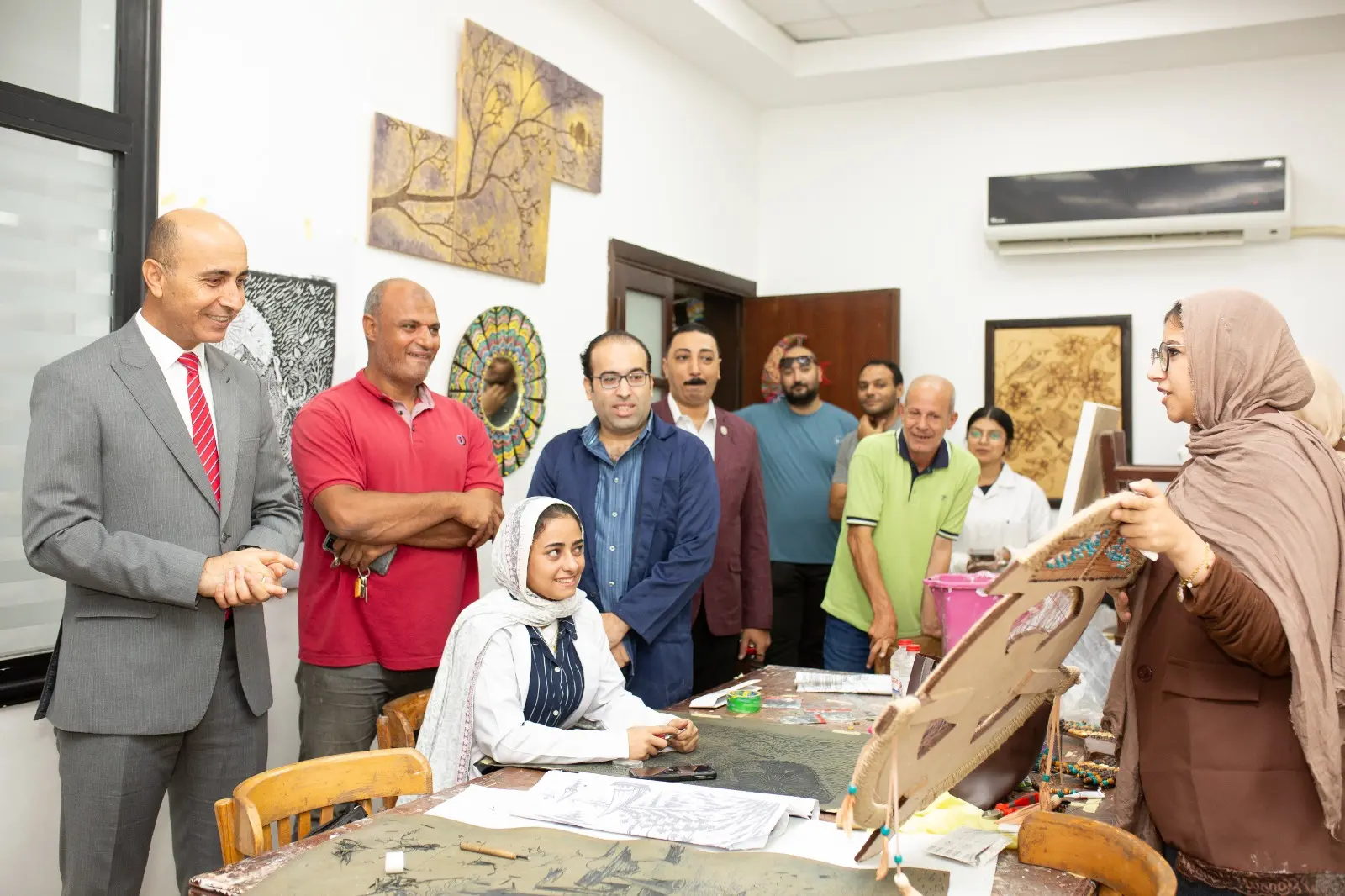 95 طالبًا يمثلون دمنهور.. رئيس الجامعة يرفع شعار «المنافسة على المراكز»
