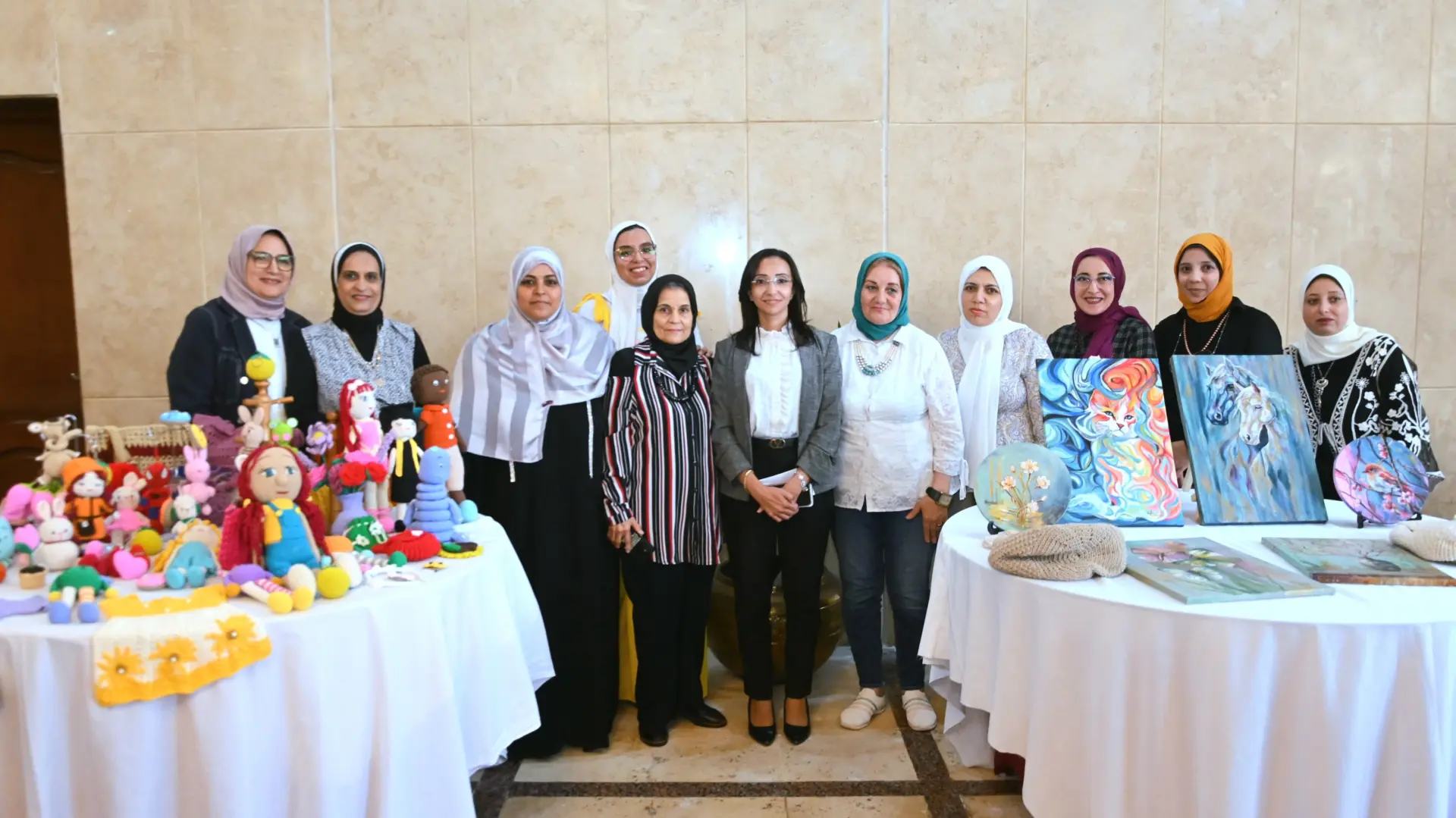بازار البحيرة بدمنهور.. منتجات محلية وحرف يدوية