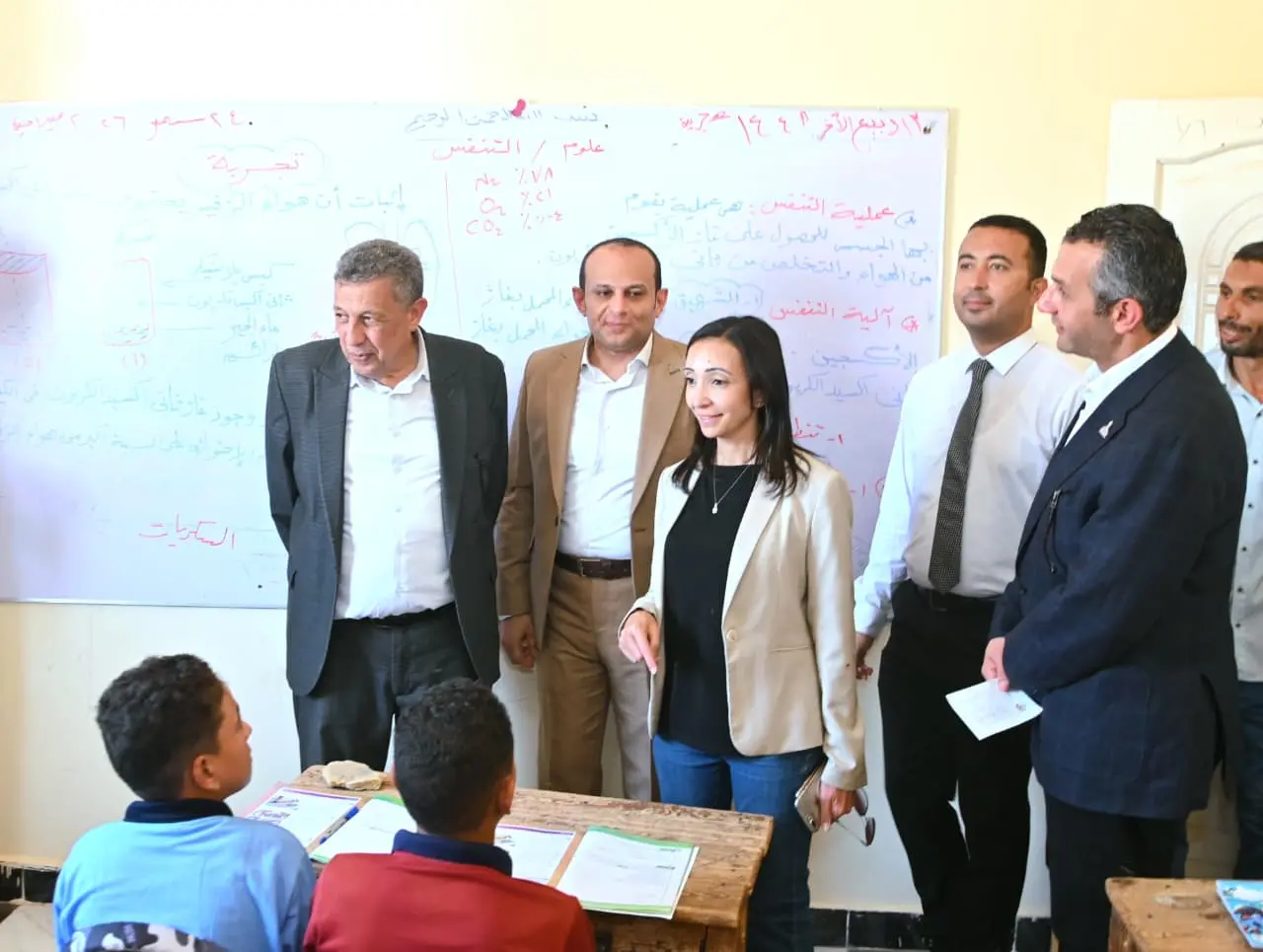 محافظ البحيرة تتفقد مدرسة الأمل بقرية  عفونة بوادي النطرون عقب إفتتاحها ودخولها الخدمة