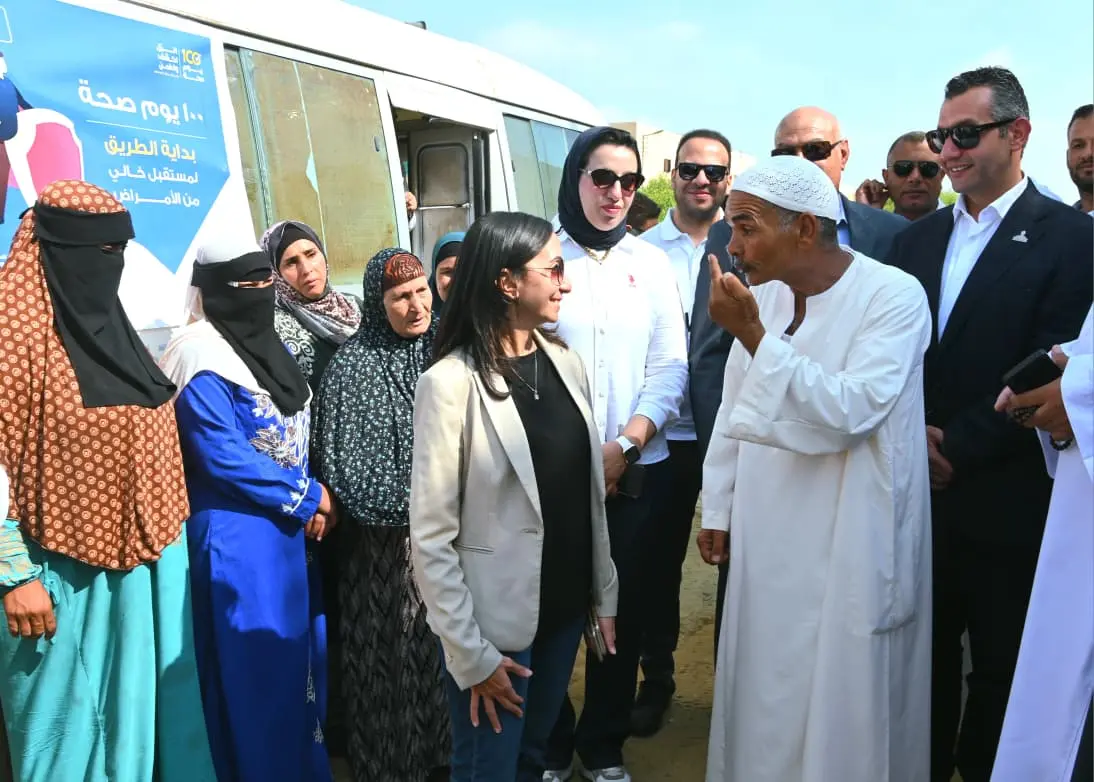 محافظ البحيرة تتفقد القافلة الطبية بقرية الأمل بوادي النطرون وتتابع خدمات مبادرة «100 مليون صحة»