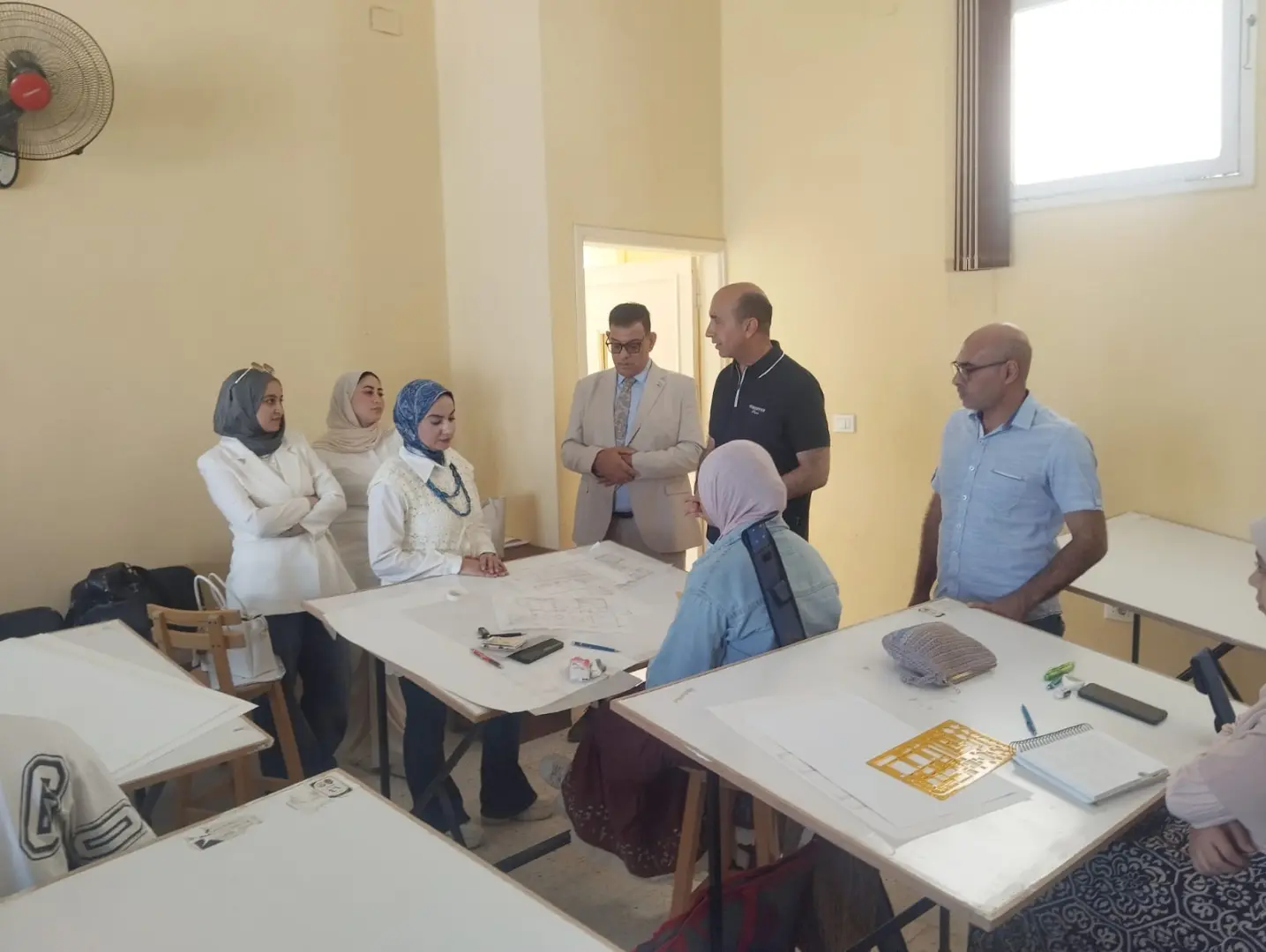رئيس جامعة دمنهور يتابع إنتظام الدراسة بكليات قطاع النوبارية - img 20261004 wa0070