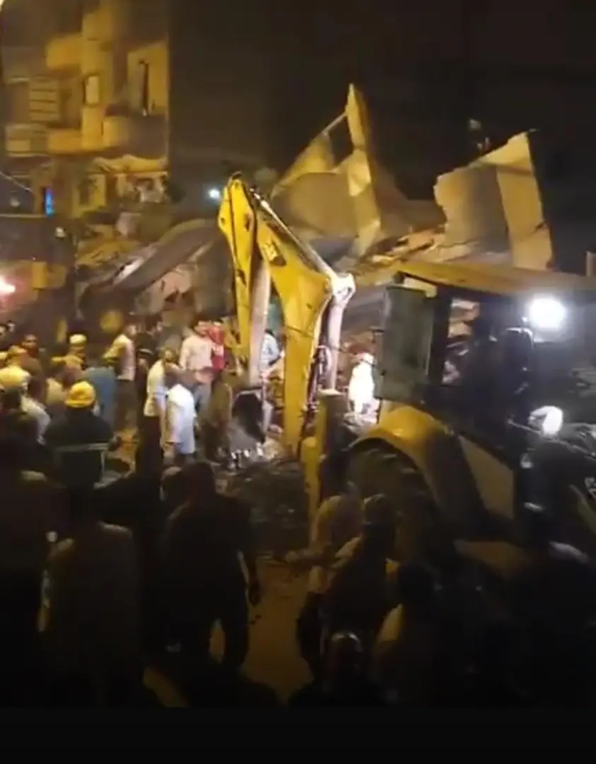 إصابة 6 أشخاص في انهيار منزل مكون من 3 طوابق بمدينة بيلا في كفر الشيخ