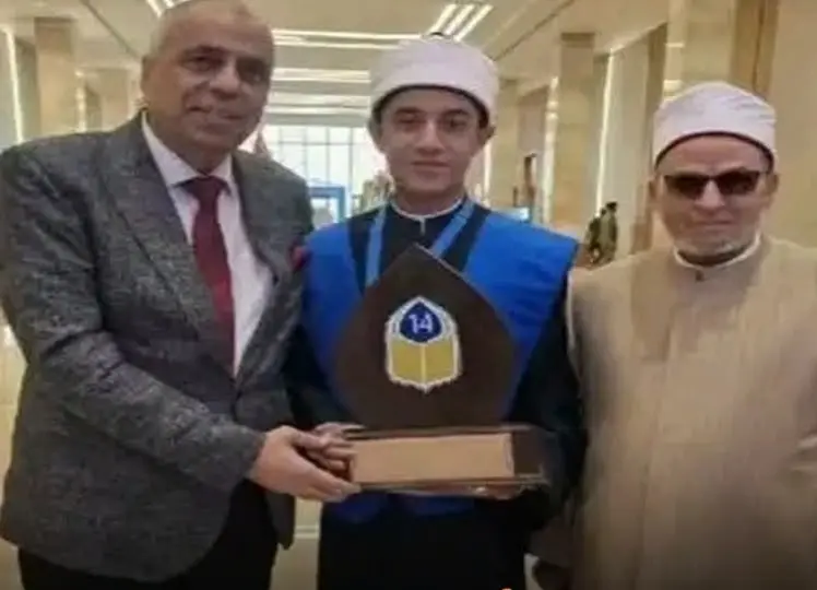 حفظ القرآن في 17 شهرًا.. الشاب محمد يرفع اسم مصر في مسابقة ليبيا الدولية
