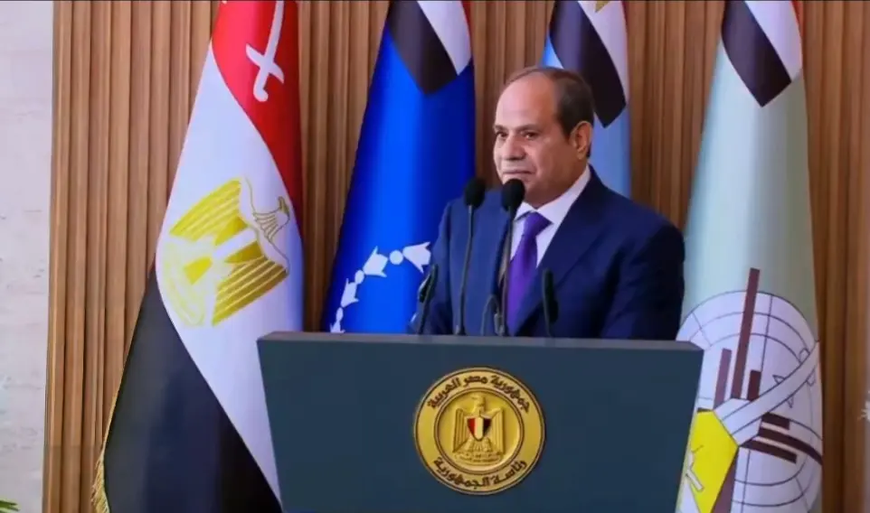 السيسي يعلن تضامن مصر الكامل مع السعودية.. دعم لحماية أمنها وتحرك لخفض التصعيد