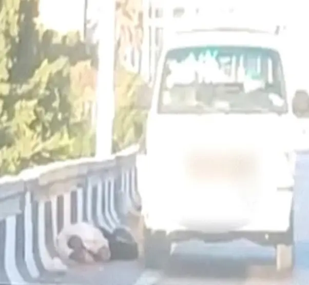 الداخلية تكشف تفاصيل ترك سائق ميكروباص رجلًا على الطريق الدائري بالجيزة قبل وفاته