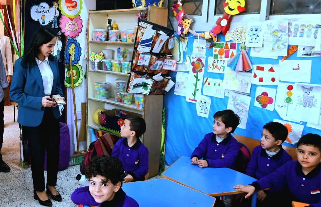 محافظ البحيرة توجه بتكثيف  أعمال النظافة بمحيط مدرسة عبد الحميد حسن أبو ورك للتعليم الأساسي بقرية المسين - img 20261027 wa01131