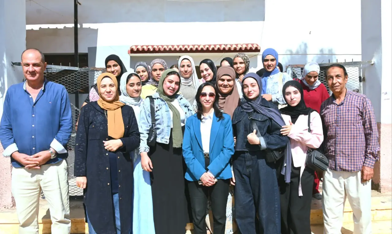 محافظ البحيرة تتابع الأنشطة الرياضية والخدمات المقدمة للنشء والشباب  بمركز شباب الدلنجات - img 20261027 wa0125