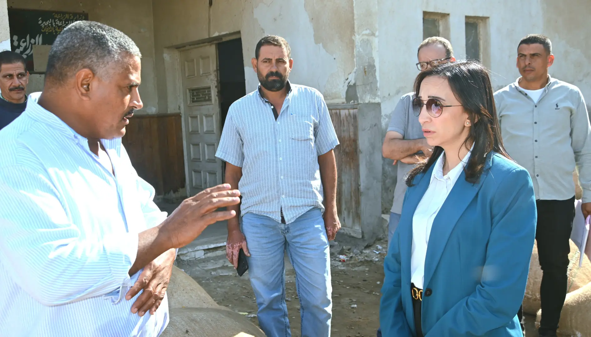 محافظ البحيرة تتفقد مركز صحة الأسرة  والجمعية الزراعية بقرية المسين بالدلنجات - img 20261027 wa0141